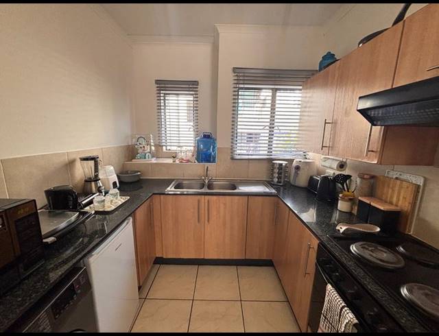 2 BEDROOM APARTMENT FOR SALE IN FERNDALE